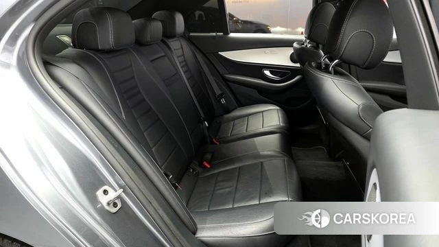 Mercedes-Benz E-Class W213 2021 Серый из Кореи, фото 3