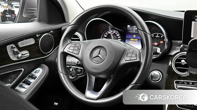 Mercedes-Benz C-Class W205 2018 Серый из Кореи, фото 3