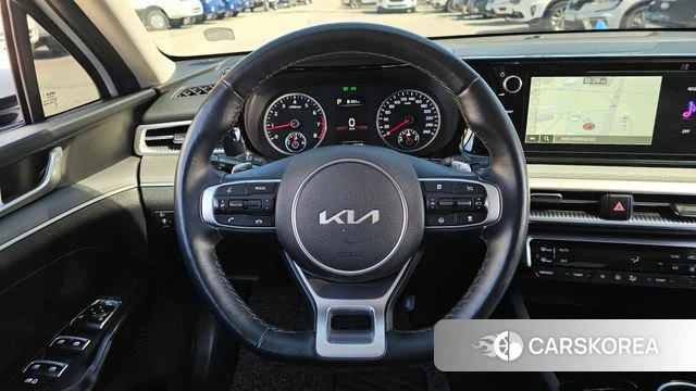 Kia K5 3rd generation 2023 Белый из Кореи, фото 3