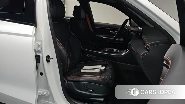 Genesis GV70 2025 Белый из Кореи, фото 3