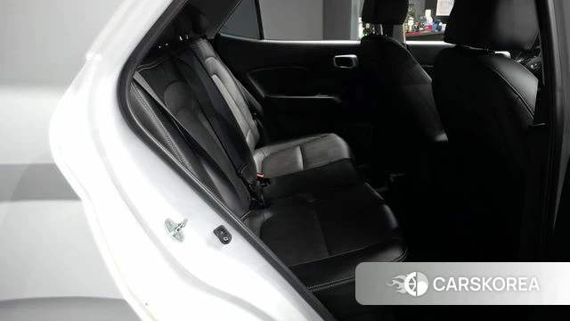 Hyundai Venue 2019 Белый из Кореи, фото 3