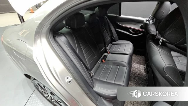 Mercedes-Benz E-Class W213 2020 Песочный из Кореи, фото 3