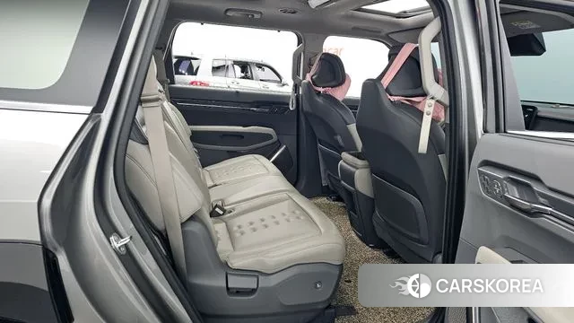 Kia EV9 2023 Серебристо-серый из Кореи, фото 3