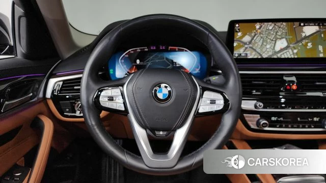 BMW 5 Series (G30) 2021 Черный из Кореи, фото 3