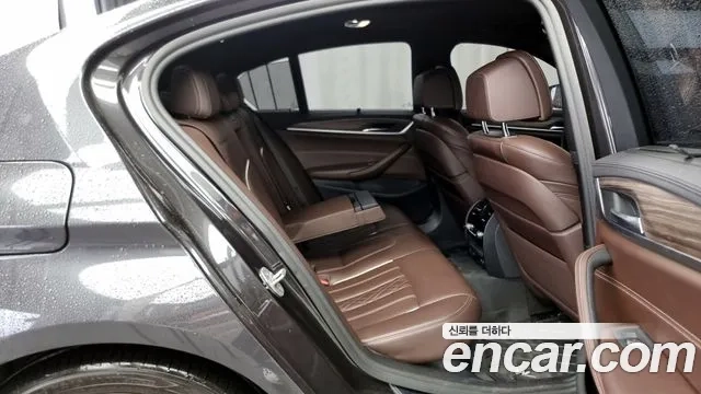 BMW 5 Series (G30) id 2860088 из Кореи 3