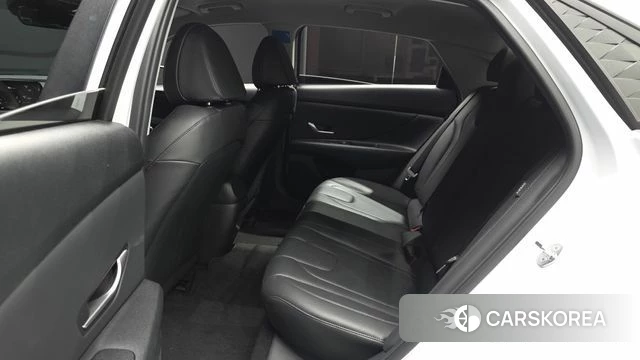 Hyundai The New Avante (CN7) 2024 Белый из Кореи, фото 3