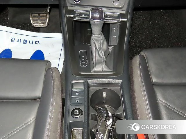 Audi Q3 (F3) 2022 Белый из Кореи, фото 3