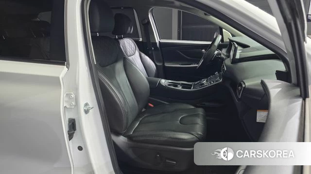 Hyundai The New Santa Fe 2021 Белый из Кореи, фото 3