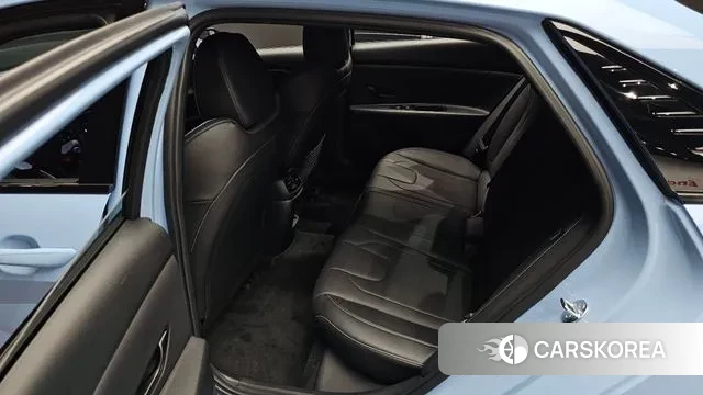 Hyundai The New Avante (CN7) 2024 Небесно-голубой из Кореи, фото 3