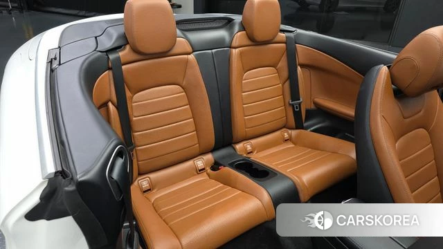 Mercedes-Benz C-Class W205 2021 Белый из Кореи, фото 3