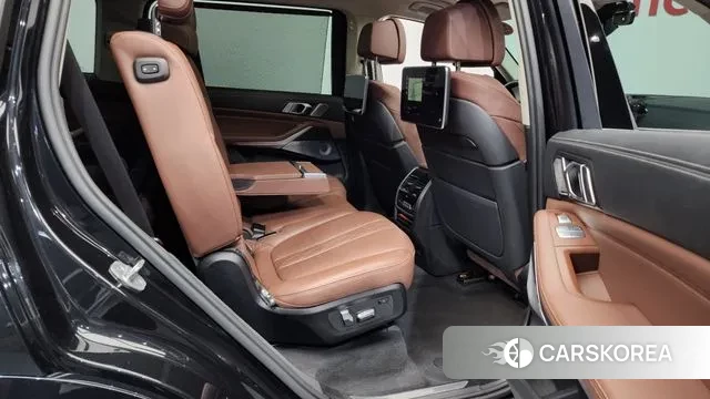 BMW X7 (G07) 2021 Черный из Кореи, фото 3