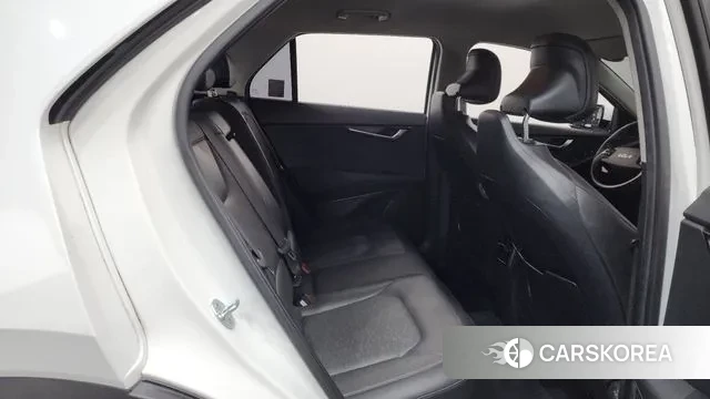 Kia Di Ol Nu Niro 2022 Белый из Кореи, фото 3