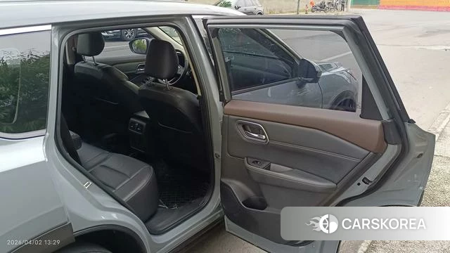Nissan Qijun 2022 Синий из Китая, фото 3