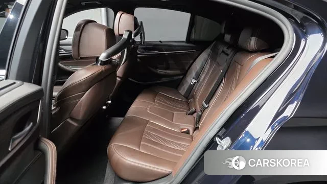 BMW 5 Series (G30) 2020 Черный из Кореи, фото 3