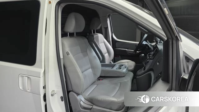 Hyundai The New Grand Starex 2019 Белый из Кореи, фото 3