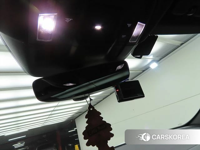 Porsche Taycan 2023 Белый из Кореи, фото 3