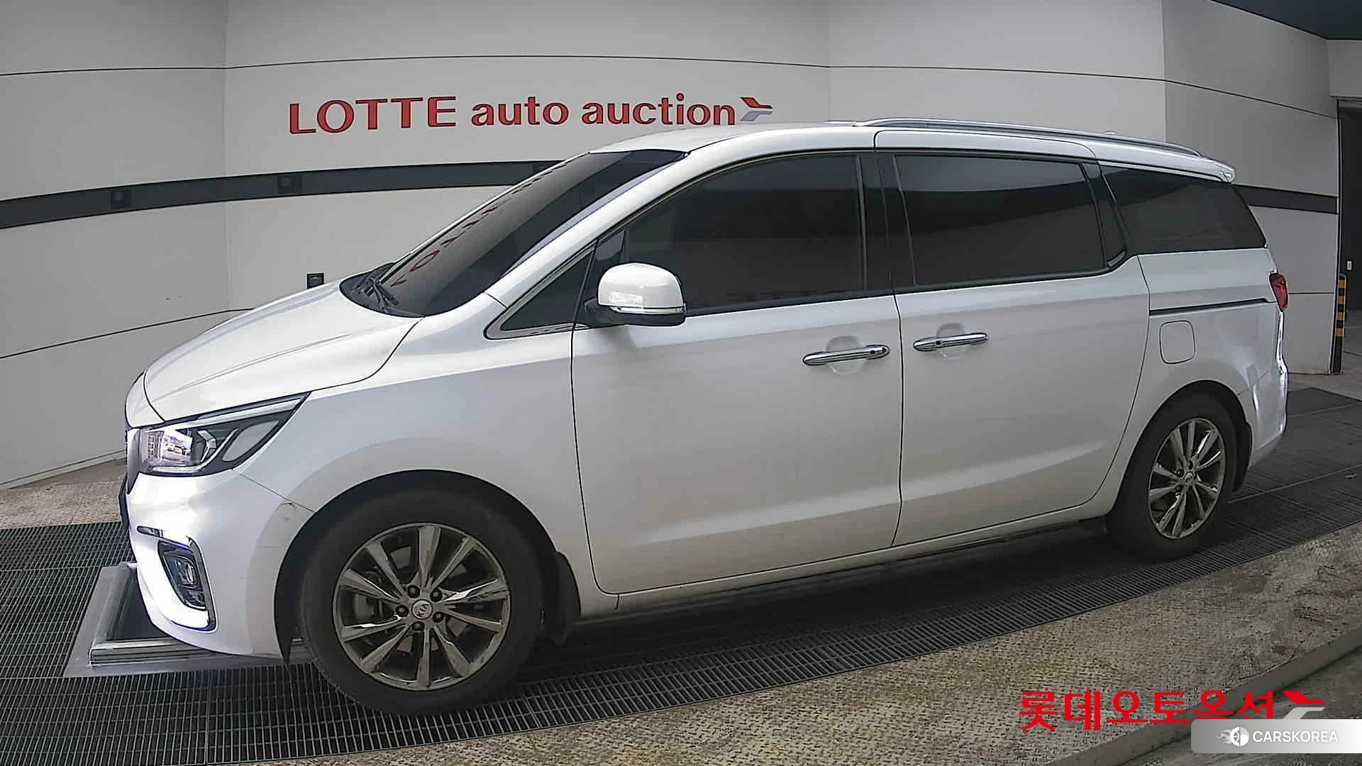 Kia Carnival 2019 Белый из Кореи, фото 3