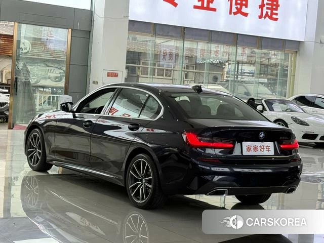 BMW 3 series 2021 Черный из Китая, фото 3