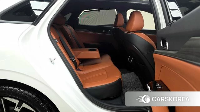 Kia The New K5 3rd generation 2025 Белый из Кореи, фото 3