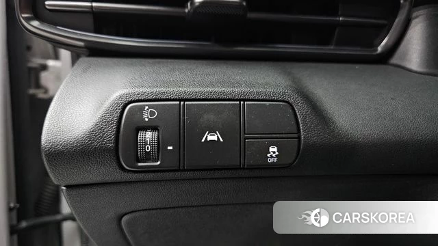 Hyundai Avante (CN7) 2022 Серебристо-серый из Кореи, фото 3