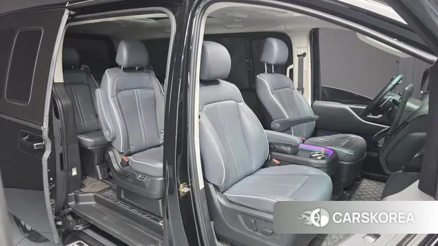 Hyundai Staria 2022 Черный из Кореи, фото 3