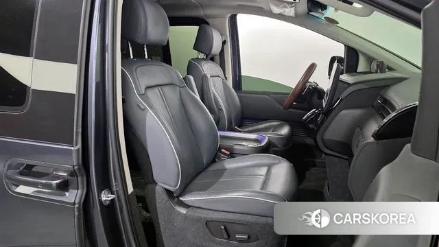 Hyundai Staria 2022 Серый из Кореи, фото 3