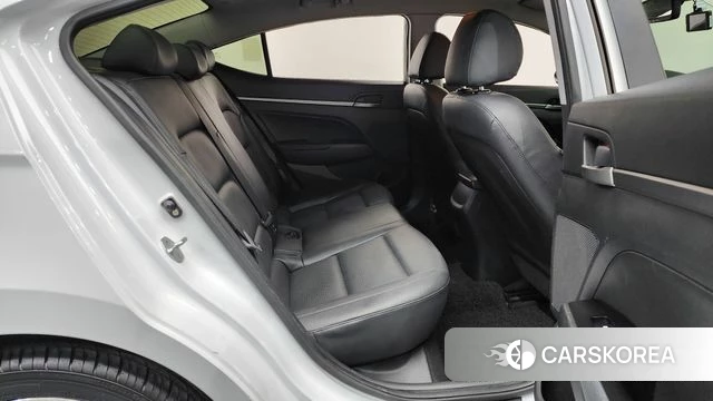 Hyundai Avante AD 2018 Белый из Кореи, фото 3