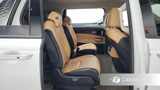 Kia Carnival 4th generation 2023 Белый из Кореи, фото 3