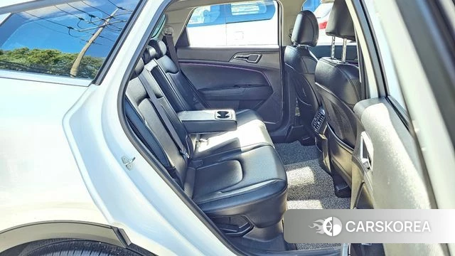 Kia Sportage 5th Generation Hybrid 2022 Белый из Кореи, фото 3