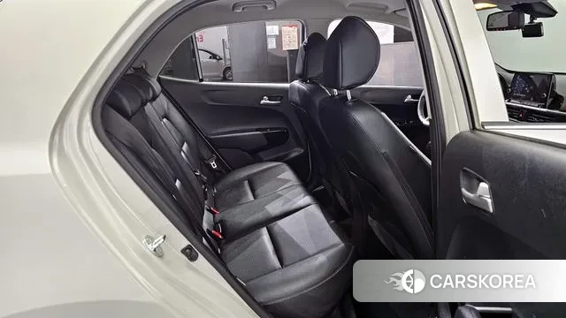 Kia Morning Urban (JA) 2023 Жемчужный цвет из Кореи, фото 3