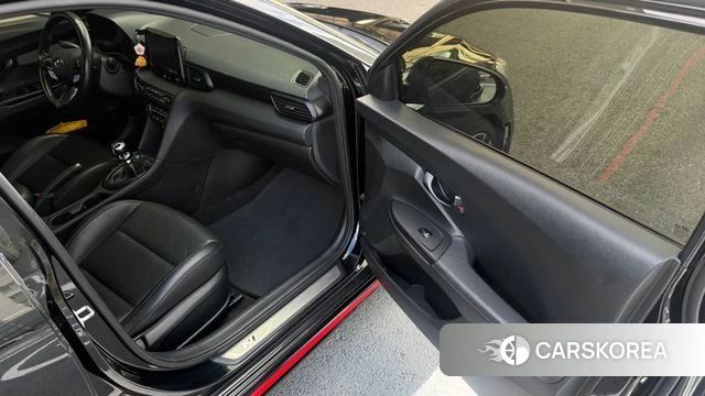 Hyundai Veloster (JS) 2018 Черный из Кореи, фото 3
