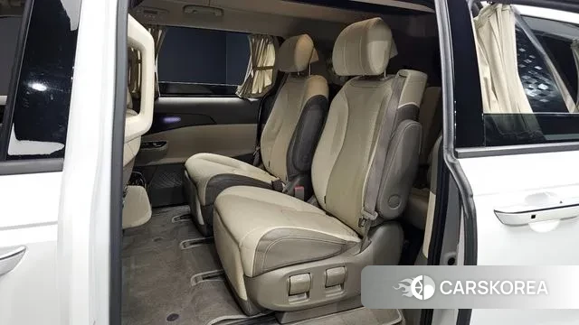 Kia Carnival 4th generation 2023 Белый из Кореи, фото 3