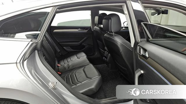 Volkswagen Arteon 2020 Серебряный из Кореи, фото 3