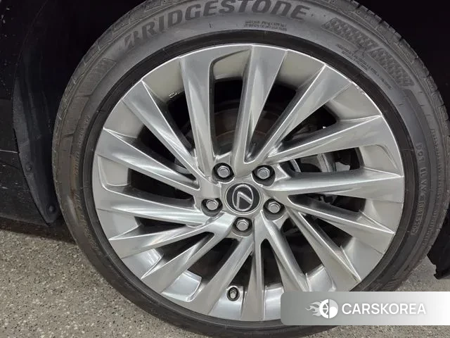 Lexus ES300h 7th generation 2020 Черный из Кореи, фото 3