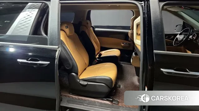 Kia Carnival 4th generation 2022 Черный из Кореи, фото 3