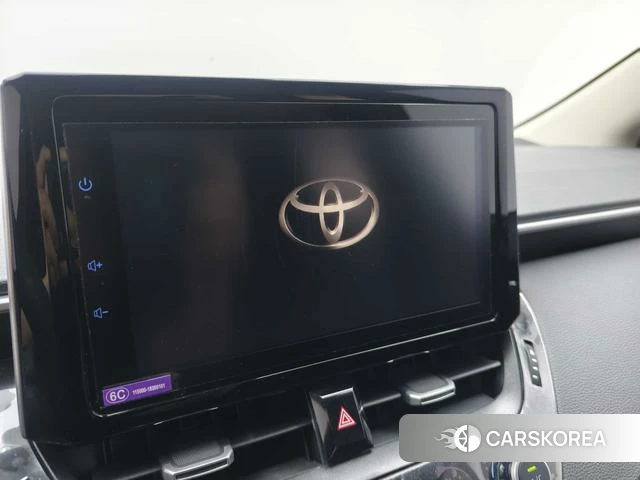Toyota Corolla 2023 Серебристо-серый из Китая, фото 3