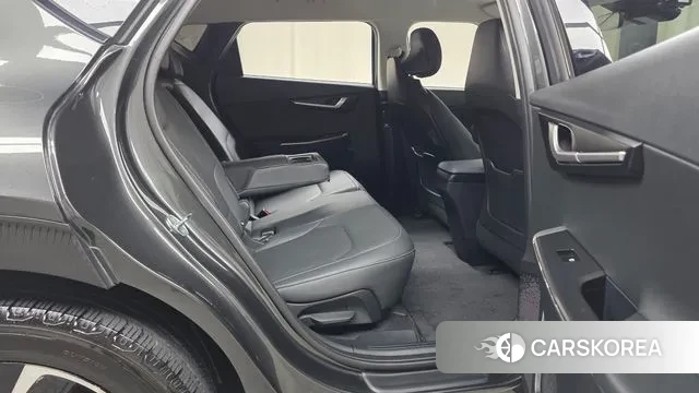 Kia EV6 2023 Серый из Кореи, фото 3