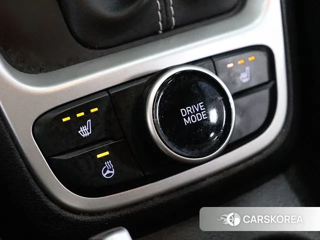 Hyundai Venue 2020 Красный из Кореи, фото 3