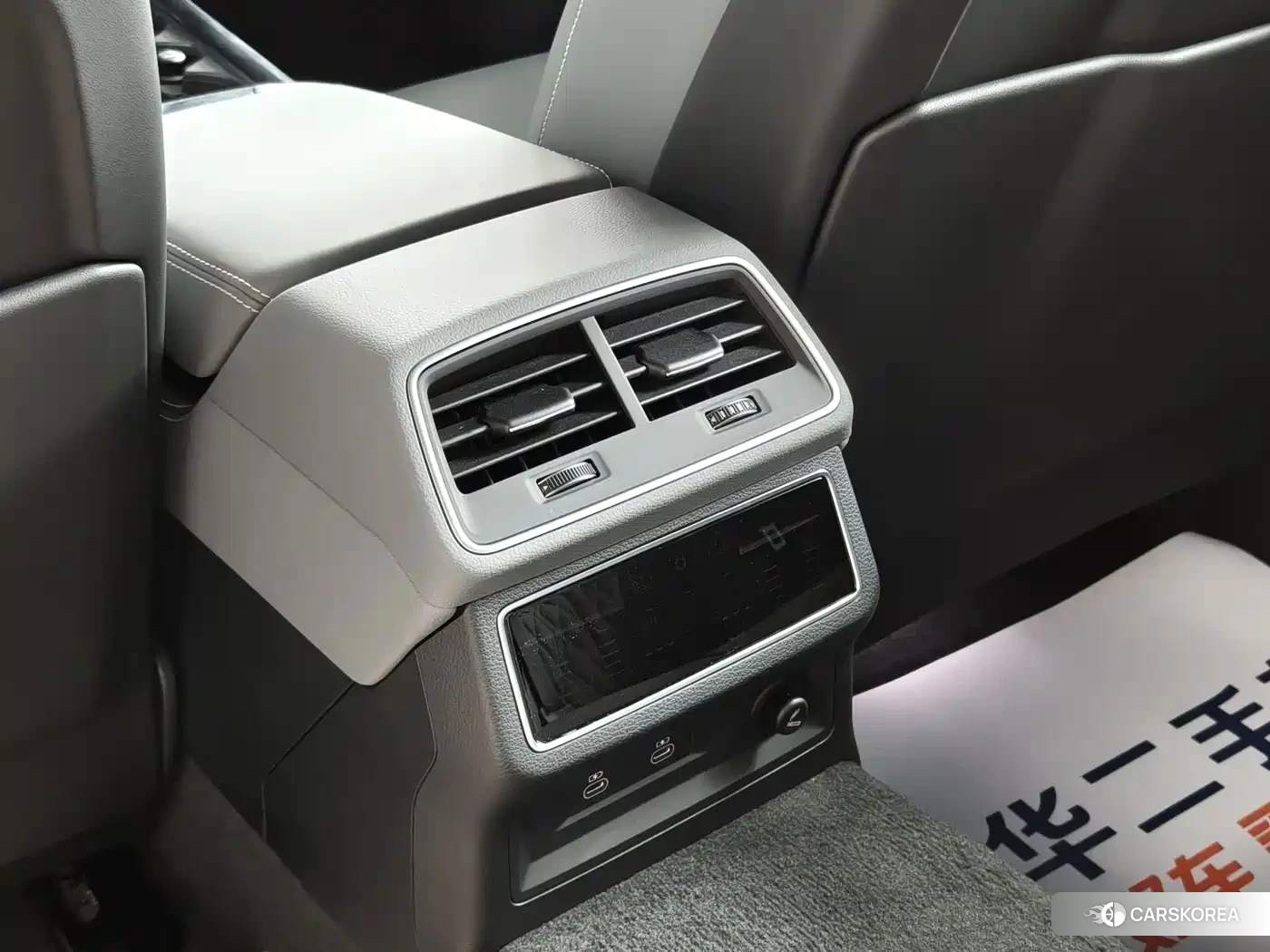 Audi A7L 2025 Silver/gray из Китая, фото 3