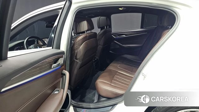 BMW 5 Series (G30) 2020 Белый из Кореи, фото 3