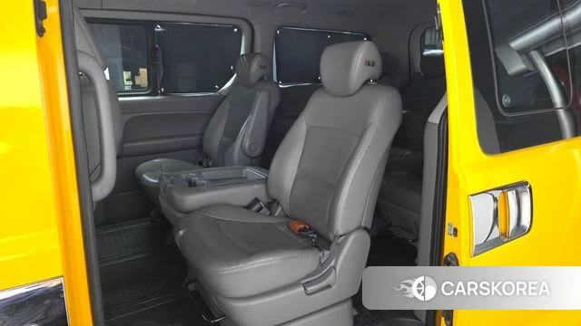 Hyundai The New Grand Starex 2018 Желтый из Кореи, фото 3