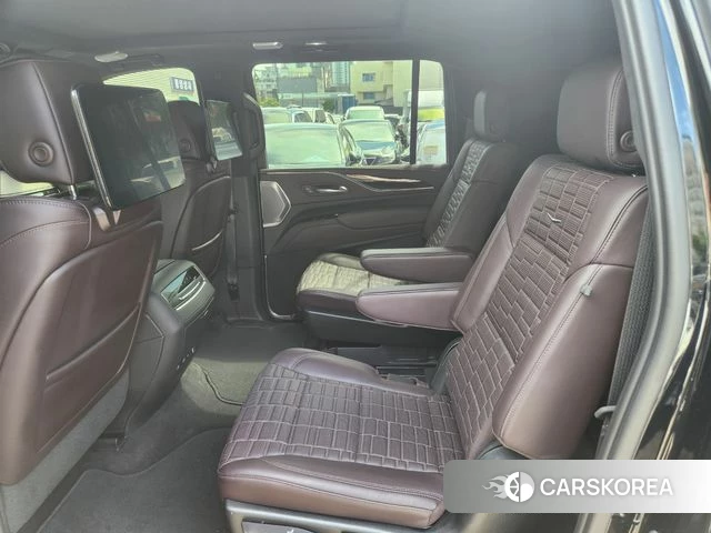 Cadillac Escalade 5th Generation 2023 Черный из Кореи, фото 3