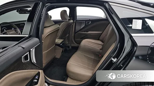 Kia K8 2022 Черный из Кореи, фото 3