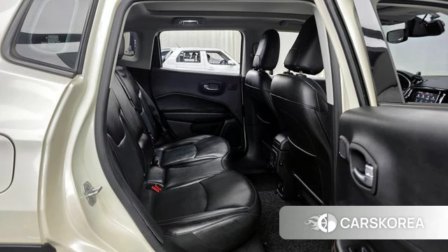 Jeep Compass 2nd Generation 2019 Белый из Кореи, фото 3