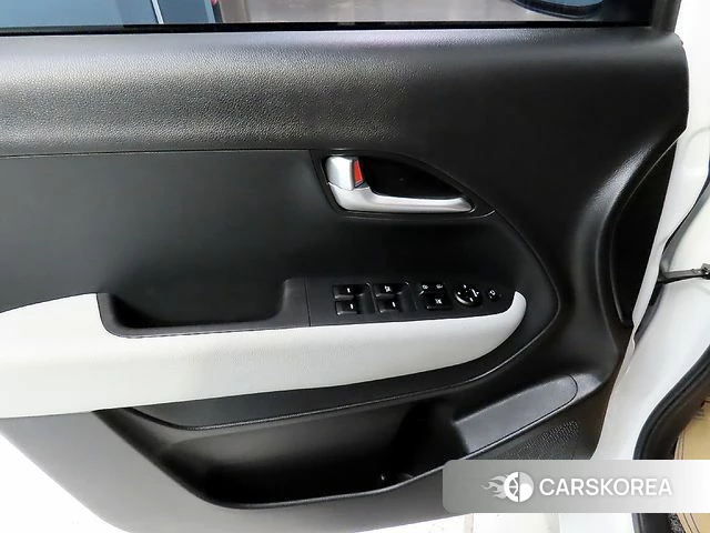 Kia The New Kia Ray 2022 Белый из Кореи, фото 3