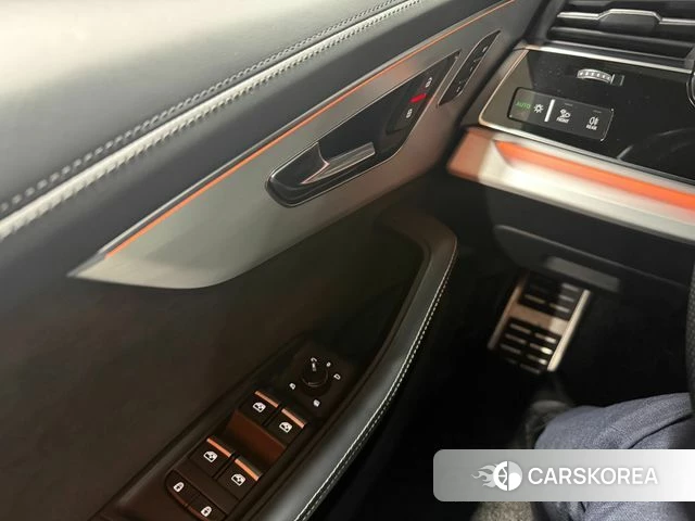 Audi Q8 (4M) 2021 Белый из Кореи, фото 3