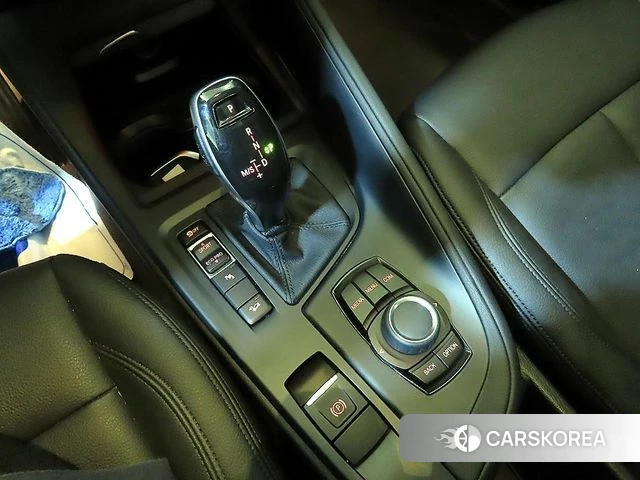 BMW X1 (F48) 2019 Черный из Кореи, фото 3