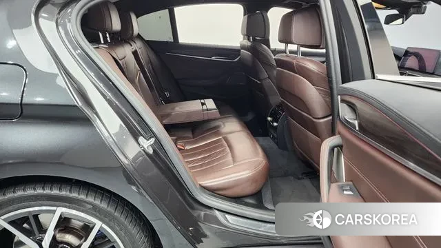 BMW 5 Series (G30) 2021 Серый из Кореи, фото 3