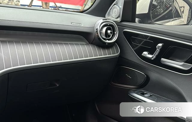Mercedes-Benz Class C 2023 Белый из Китая, фото 3