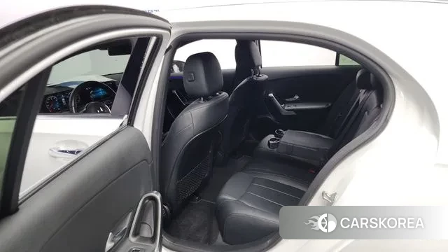 Mercedes-Benz A-Class W177 2022 Белый из Кореи, фото 3